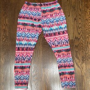 No Boundaries Pink and Blue Geometric Leggings